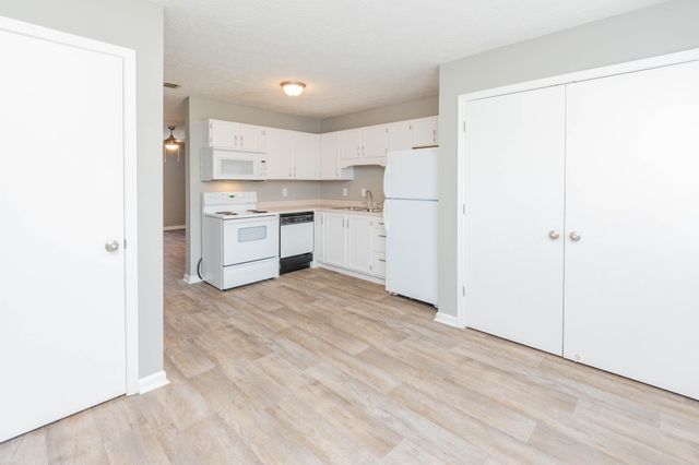 3306 Royster Ln Apt A, Clarksville, TN 37042