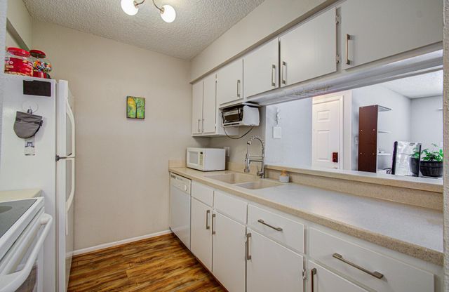 2800 Jeanetta Street 2406, Houston, TX 77063