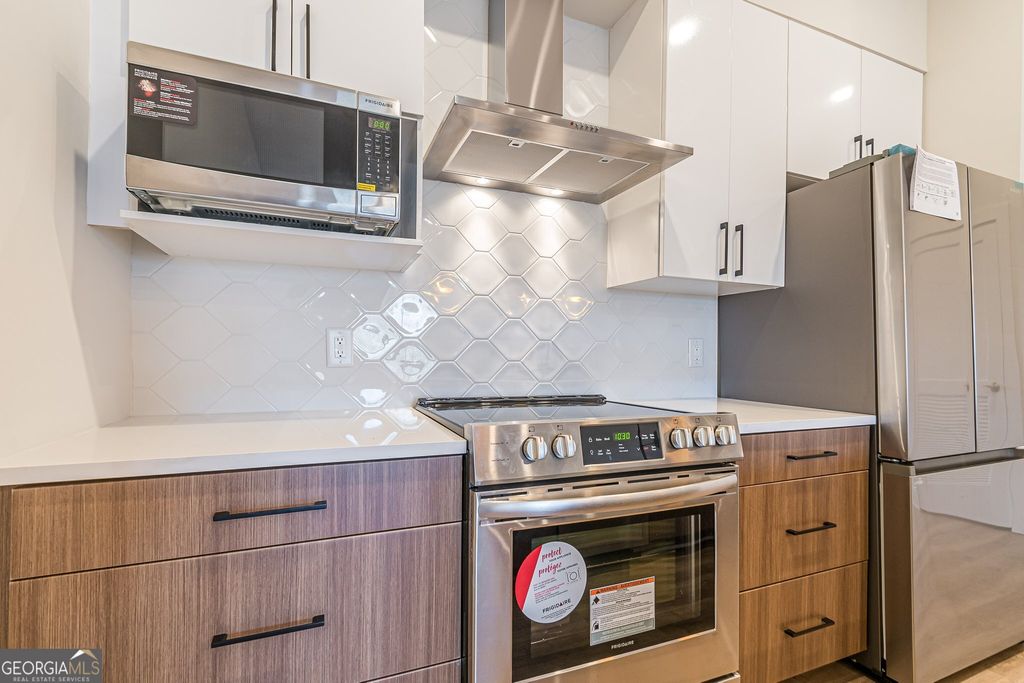 112 Rogers Street NE 601, Atlanta, GA 30307