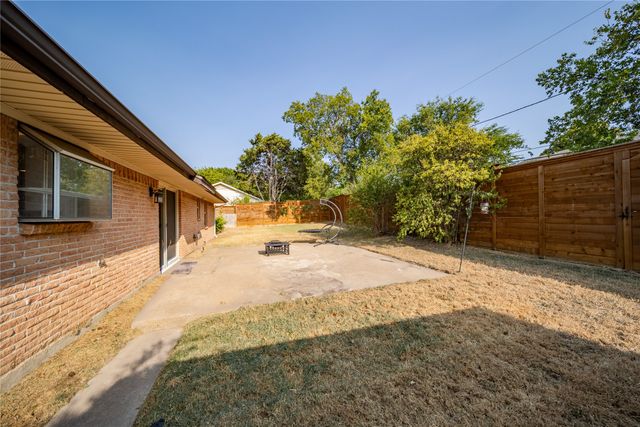 11030 Paddock Circle, Dallas, TX 75238