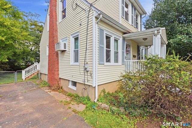 424 Commonwealth Avenue, New Britain, CT 06053