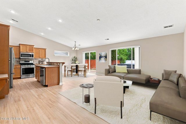 1441 W Tualatin DR, Post Falls, ID 83854