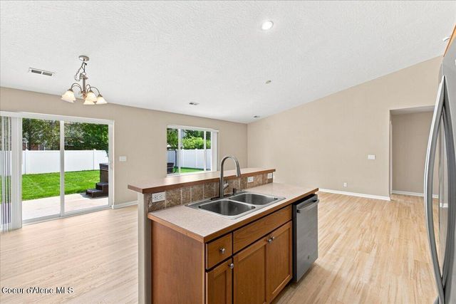 1441 W Tualatin DR, Post Falls, ID 83854
