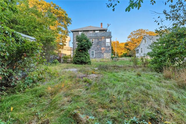 25 Jillson Avenue, Woonsocket, RI 02895