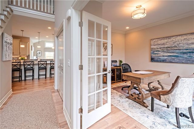 98 Peppermint Road, Lancaster, NY 14086
