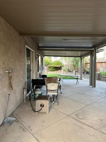 10106 Windmill Cove Dr, Stockton, CA 95209