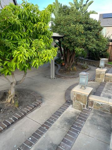 10106 Windmill Cove Dr, Stockton, CA 95209