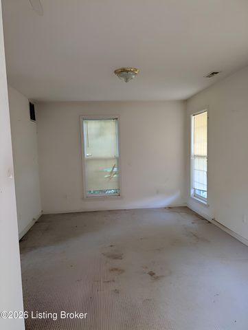 1810 W Chestnut St, Louisville, KY 40203