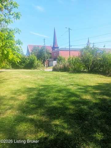 1810 W Chestnut St, Louisville, KY 40203