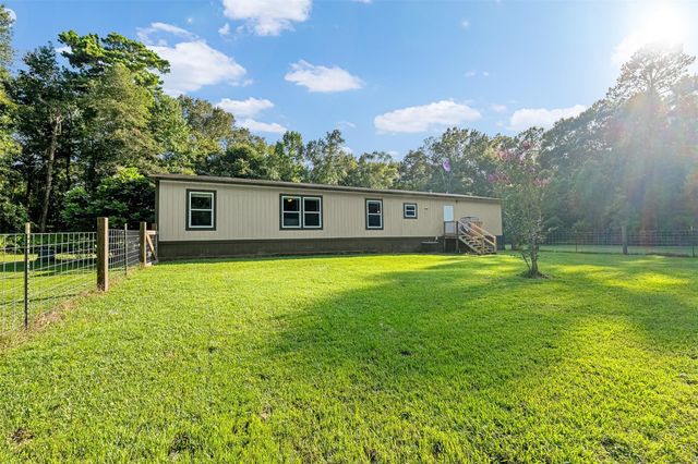 12626 Highway 105, Cleveland, TX 77327