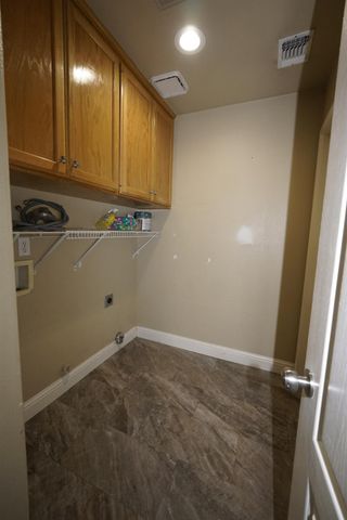 5919 W Chennault Avenue, Fresno, CA 93722