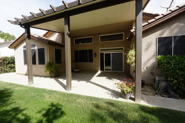 5919 W Chennault Avenue, Fresno, CA 93722