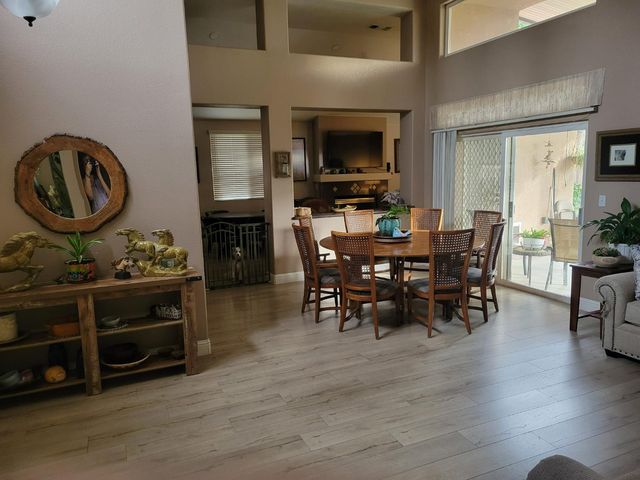 5919 W Chennault Avenue, Fresno, CA 93722