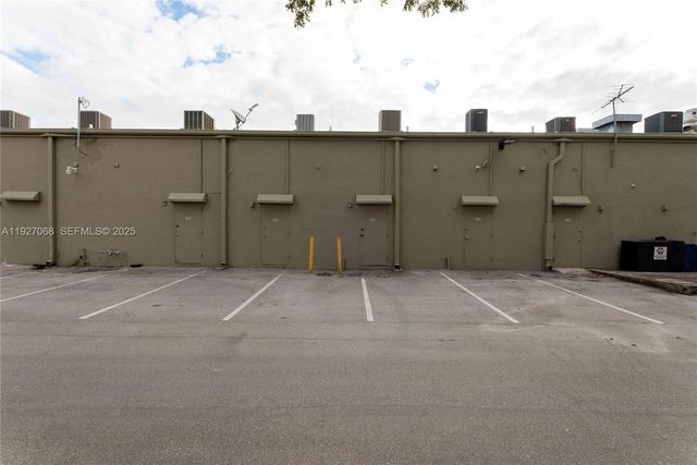 60th St, Hialeah, FL 33016