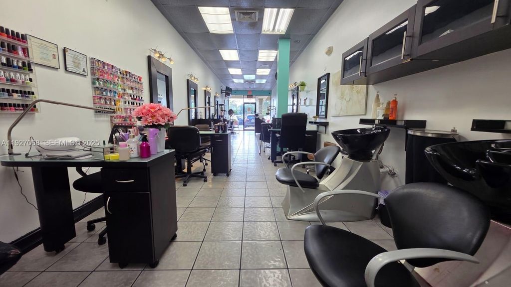 60th St, Hialeah, FL 33016