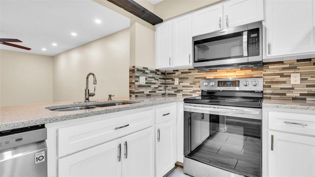 805 DARBY LANE, Brooksville, FL 34601