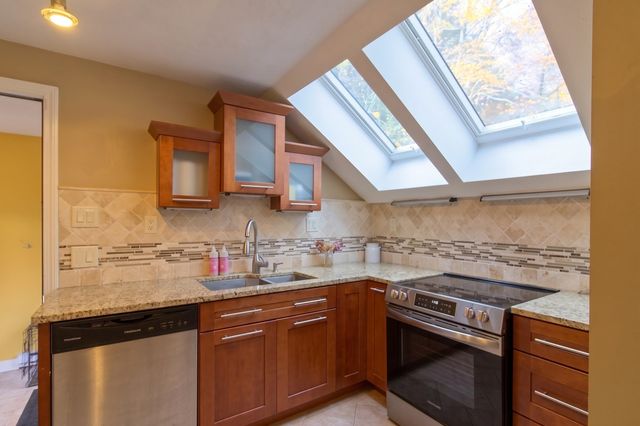 261 Leavitt Road, Belmont, NH 03220