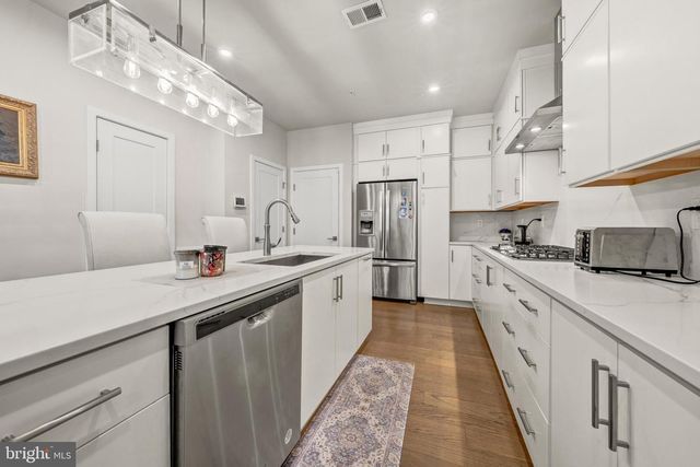 7556 SAWYER FARM WAY, Mclean, VA 22102