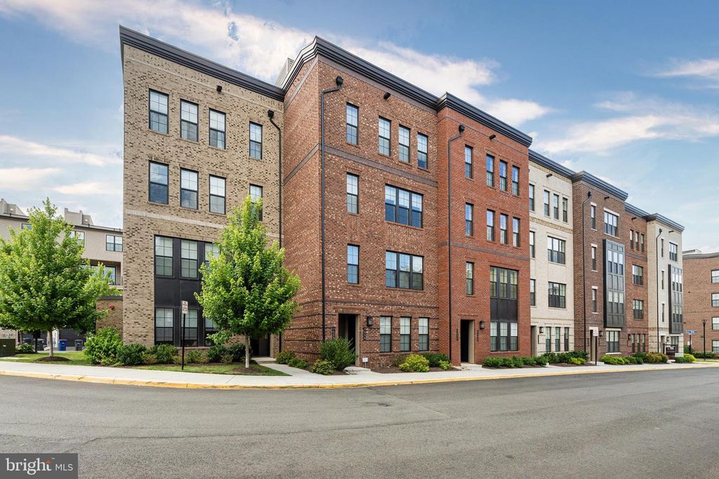 7556 SAWYER FARM WAY, Mclean, VA 22102