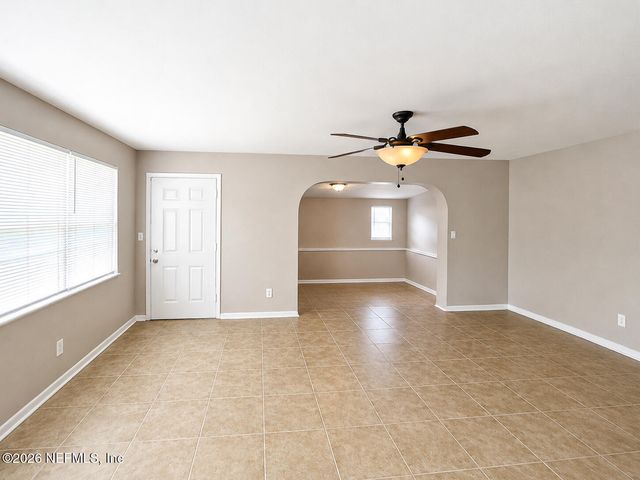 8067 SANTILLO Drive, Jacksonville, FL 32217