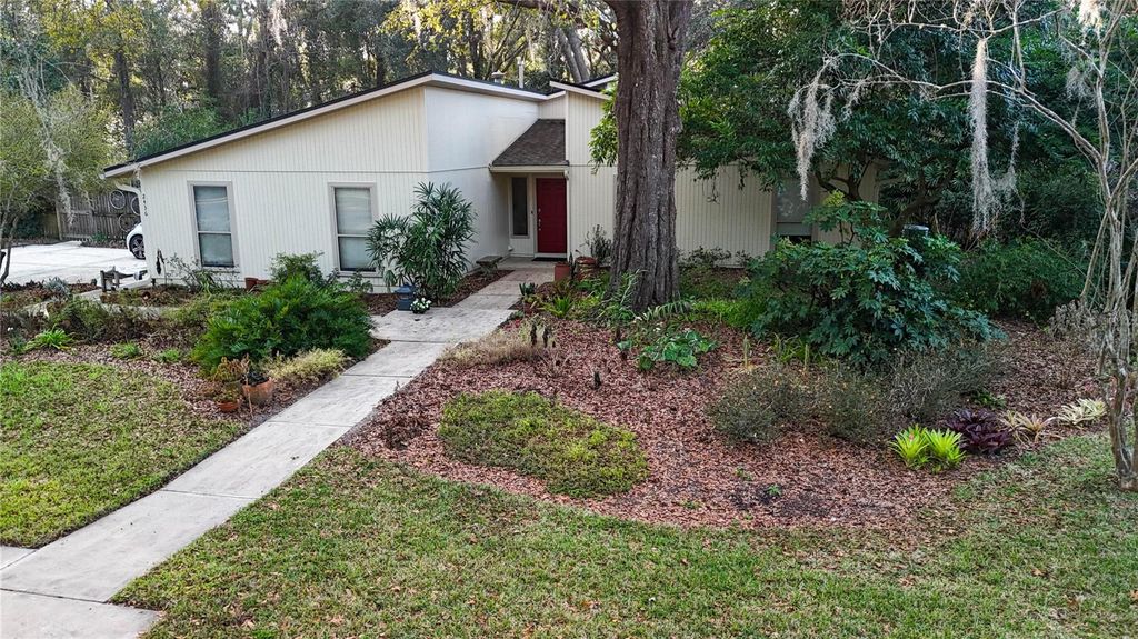 Image 36 of property listing at 2436 NW 37TH TERRACE, Gainesville, FL 32605