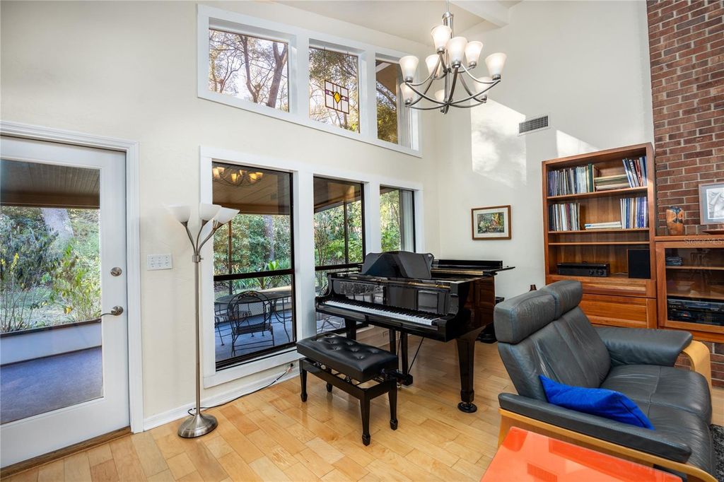 Image 7 of property listing at 2436 NW 37TH TERRACE, Gainesville, FL 32605