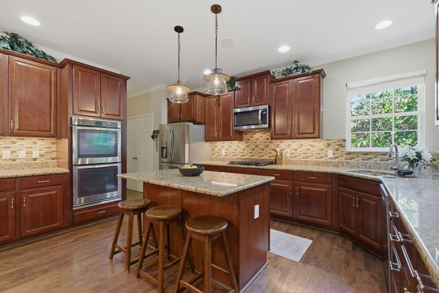 4311 Minette Ct, Mount Juliet, TN 37122