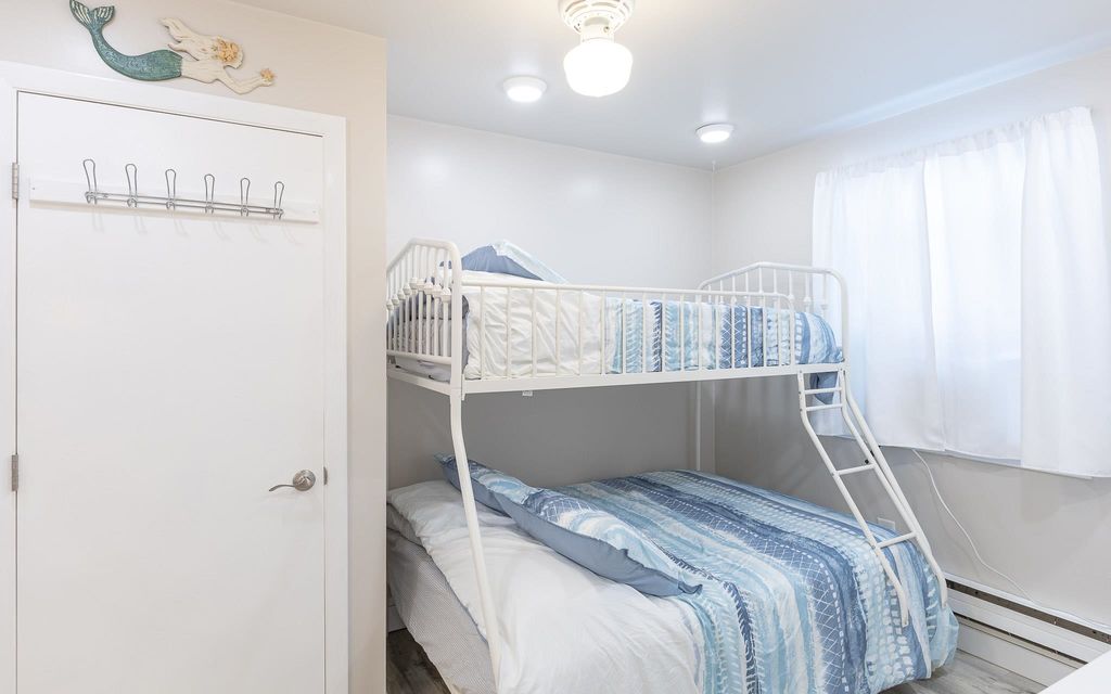 Image 17 of property listing at 68 Kings Highway # 3, Hampton, NH 03842