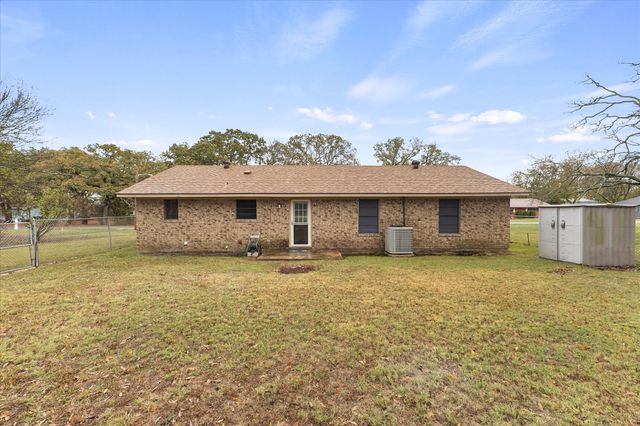 102 Norma Circle, Greenville, TX 75402