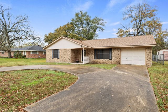 102 Norma Circle, Greenville, TX 75402