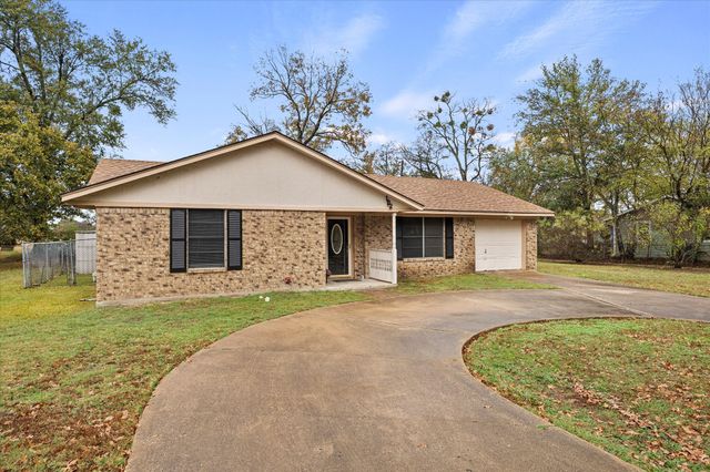 102 Norma Circle, Greenville, TX 75402