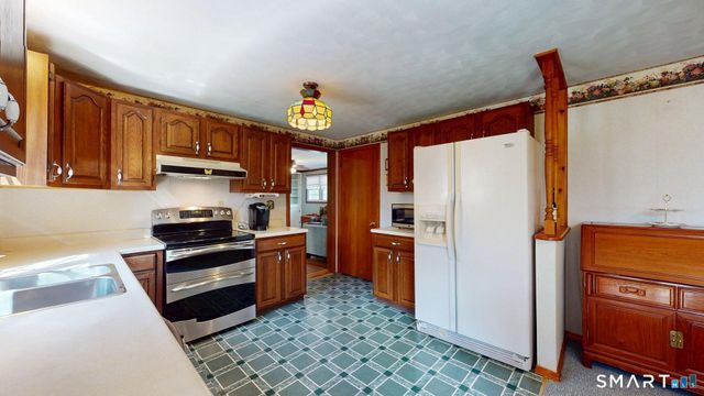 14 Carriage Drive, Enfield, CT 06082
