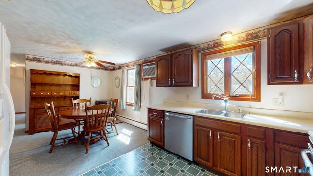 14 Carriage Drive, Enfield, CT 06082
