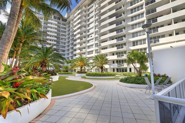 100 Lincoln Rd 330, Miami Beach, FL 33139