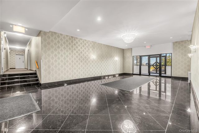 3 Remsen Road 2L, Yonkers, NY 10710