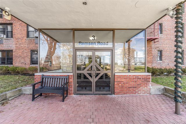 3 Remsen Road 2L, Yonkers, NY 10710