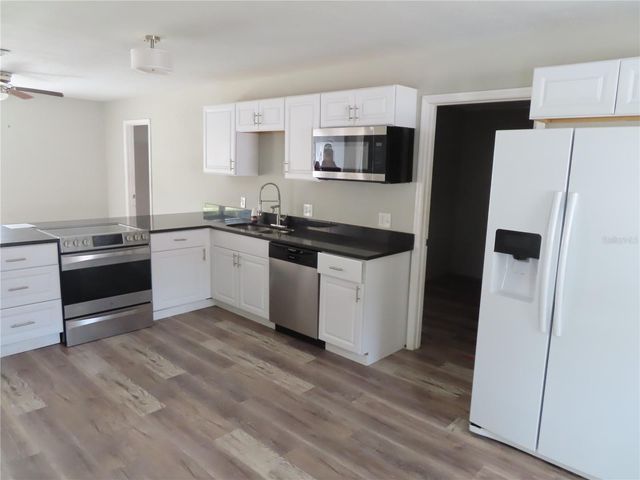 1215 WINDSOR CIRCLE, Brandon, FL 33510