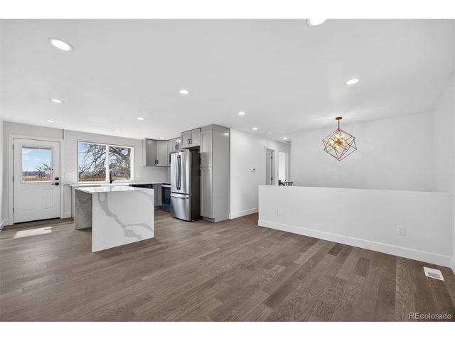 4423 Alberta Ct, Boulder, CO 80301