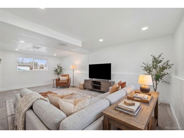 4423 Alberta Ct, Boulder, CO 80301