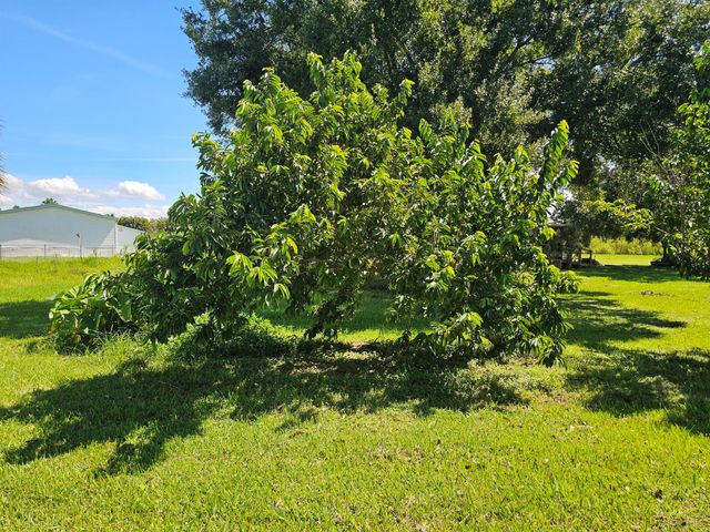 925 SW 39th Lane, Okeechobee, FL 34974