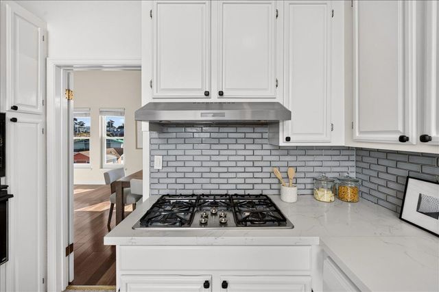 554 Castle Street, Daly City, CA 94014