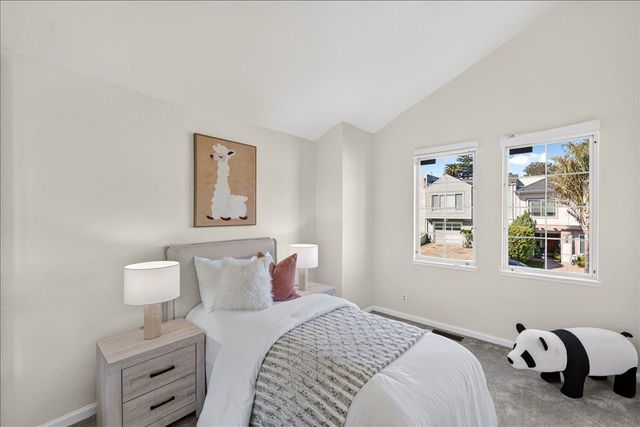 554 Castle Street, Daly City, CA 94014