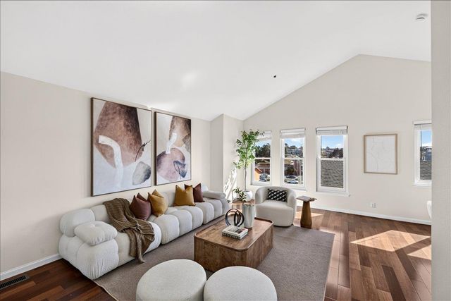 554 Castle Street, Daly City, CA 94014