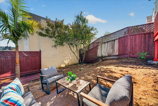 554 Castle Street, Daly City, CA 94014