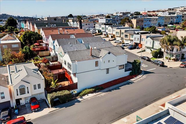 554 Castle Street, Daly City, CA 94014
