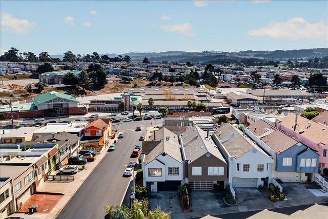 554 Castle Street, Daly City, CA 94014