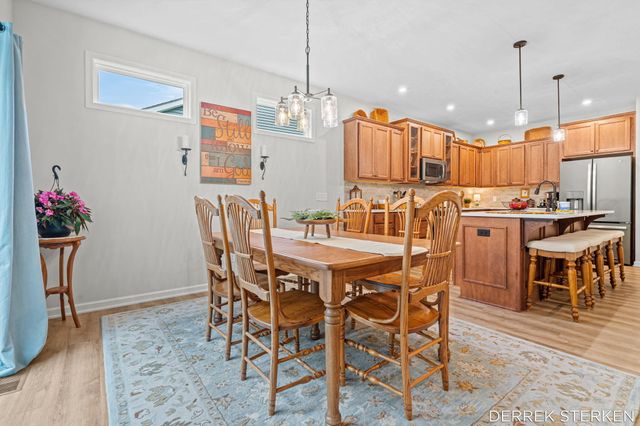 2062 Flowering Drive, Jamestown Twp, MI 49426