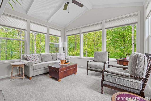 2062 Flowering Drive, Jamestown Twp, MI 49426