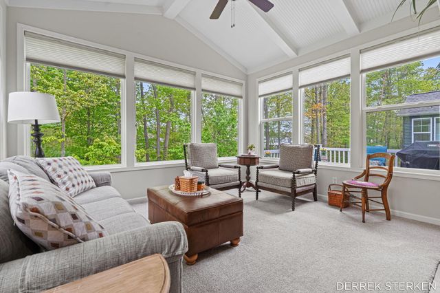 2062 Flowering Drive, Jamestown Twp, MI 49426