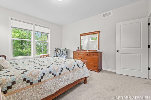 2062 Flowering Drive, Jamestown Twp, MI 49426